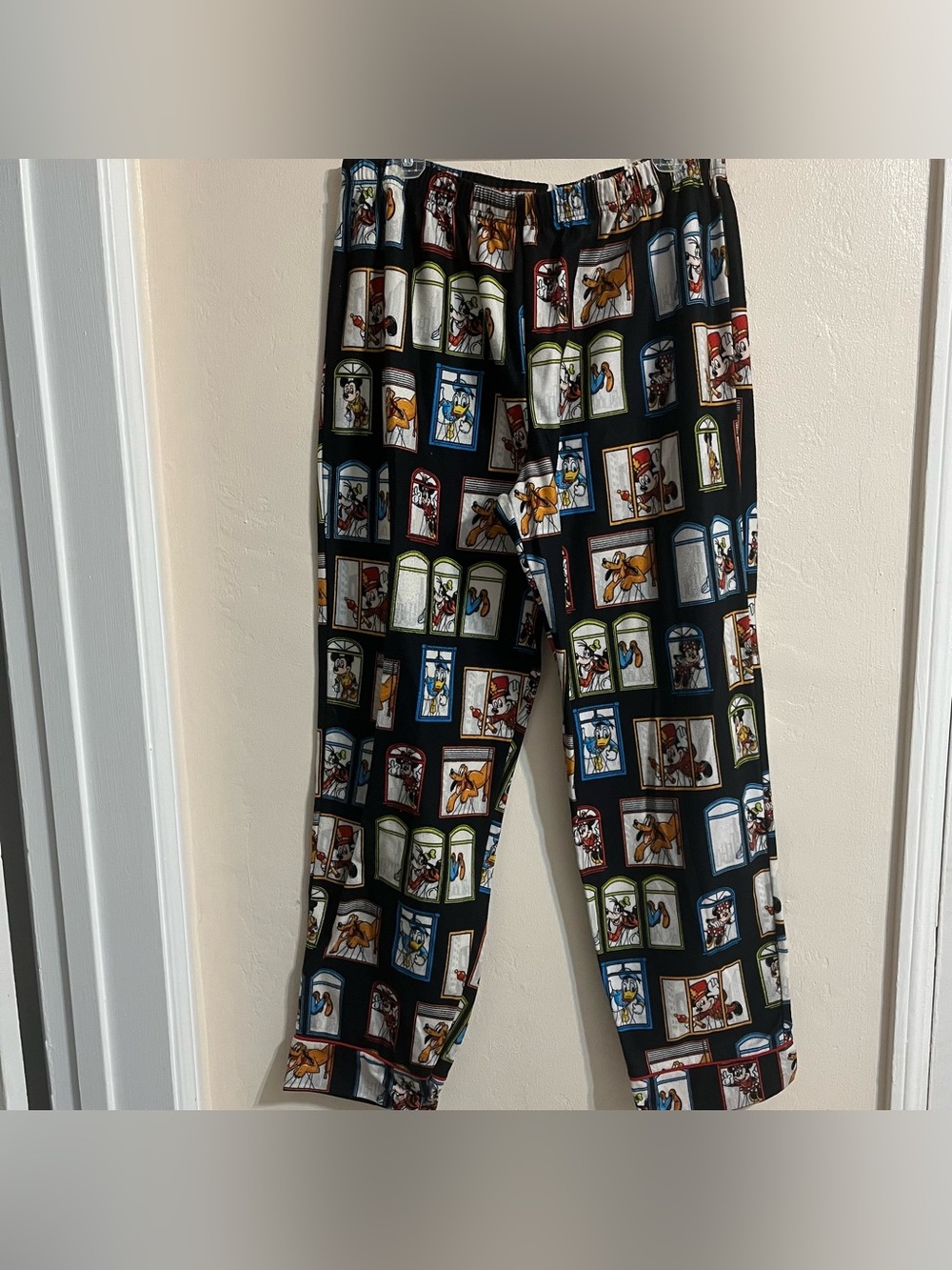 Disney Black Window-Panel Graphic Flannel Pajama Lounge Bottoms Macys Parade